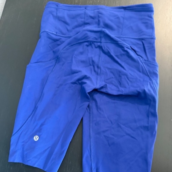 Lululemon Fast And Free Short 10" Size 6 Cerulean Blue - Picture 2 of 8